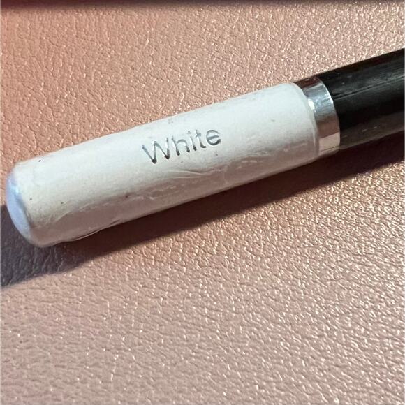 Eye Makeup Bundle Mascara Lashes and Liner - Picture 7 of 8